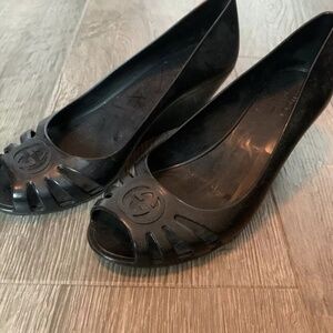 GUCCI rubber jelly wedge black sandals 35